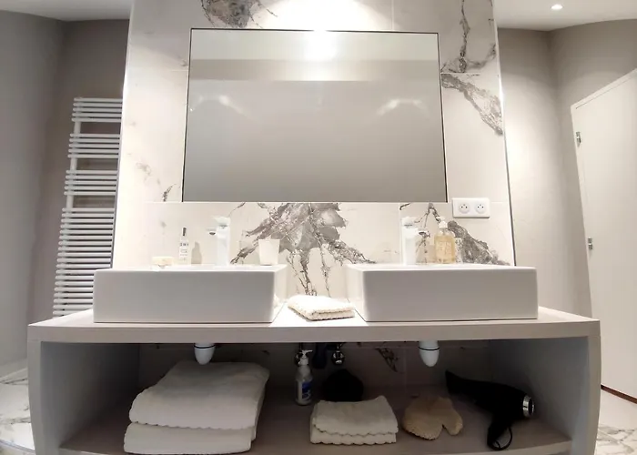 Le Pre Des Cerfs Ii * La Bresse